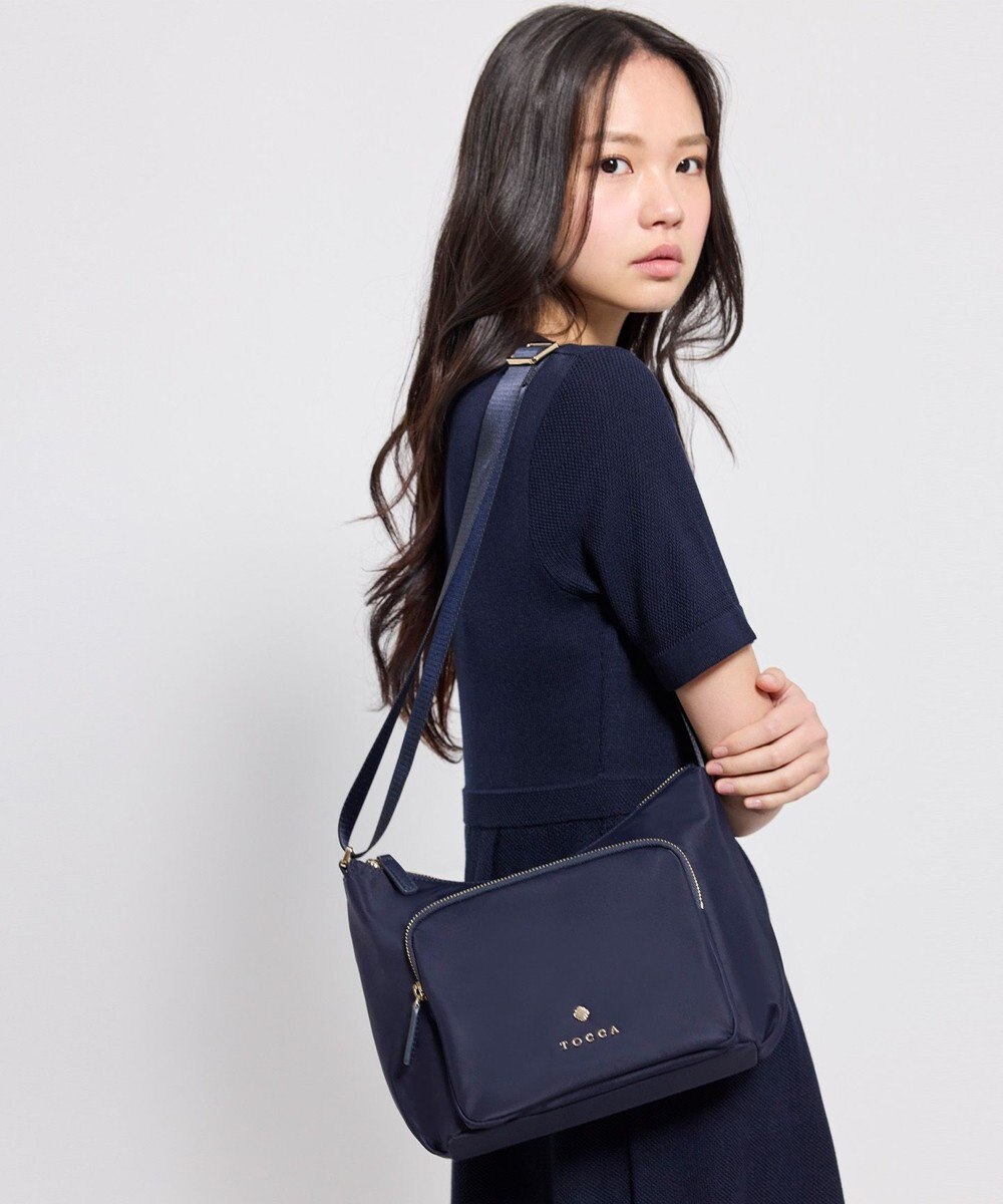TOCCA 【宮本茉由さん着用】OPENING SENSE NYLONBAG ショルダーバッグ 