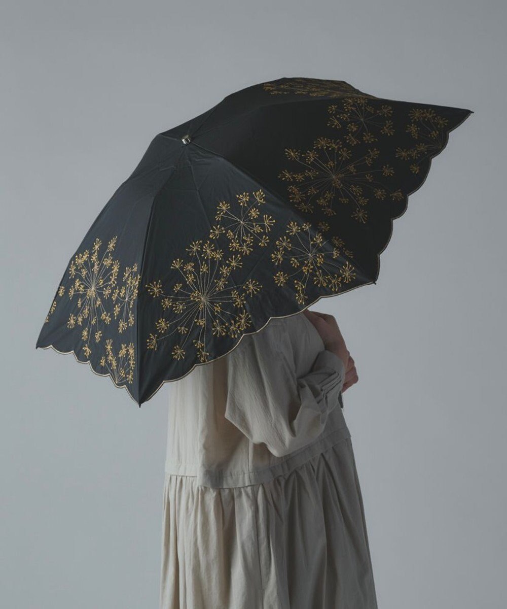AND WOOL 〈一級遮光生地・晴雨兼用〉フェンネル刺繍の日傘 （折りたたみタイプ） 