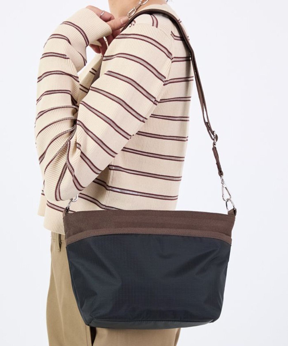 LeSportsac SMALL BUCKET BAG/ディープシー/ダークチョコレート 