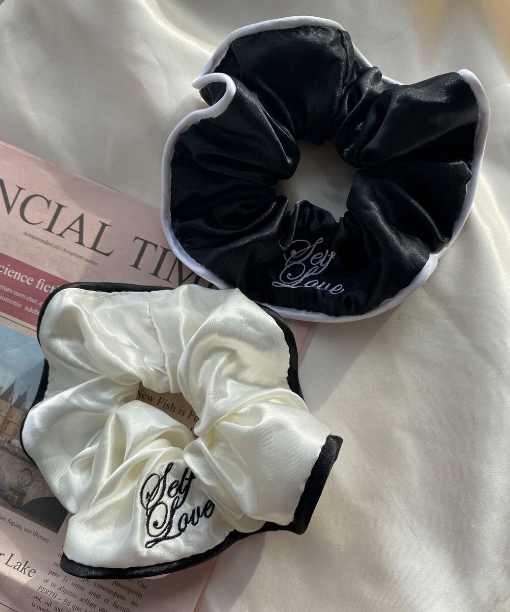 WEGO LBIGロゴ刺繍シュシュ 