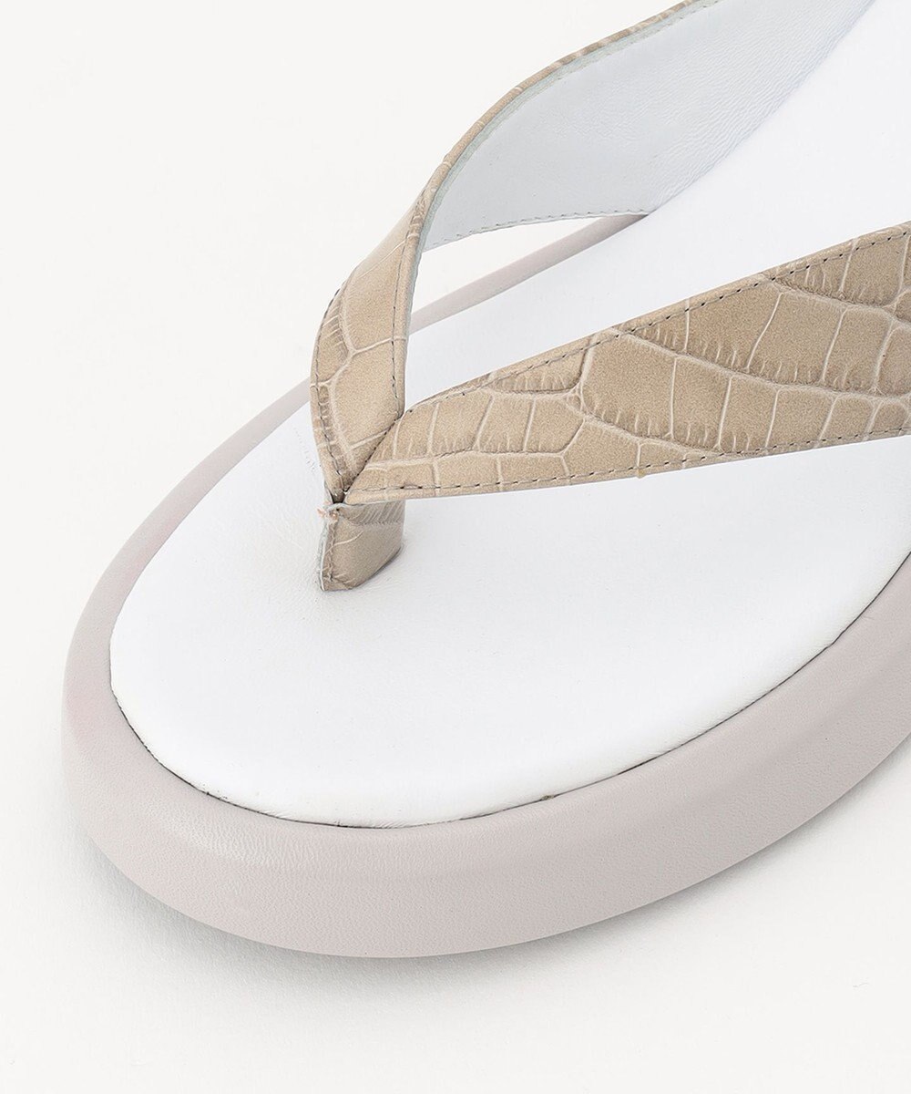 自由区 【CORSO ROMA】トングサンダル 