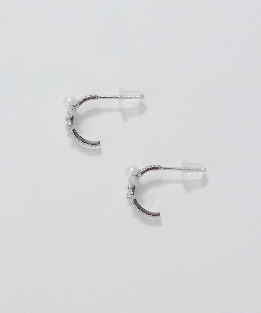 Phoebe ロマンティックビジューバタフライフープピアス　シルバー 