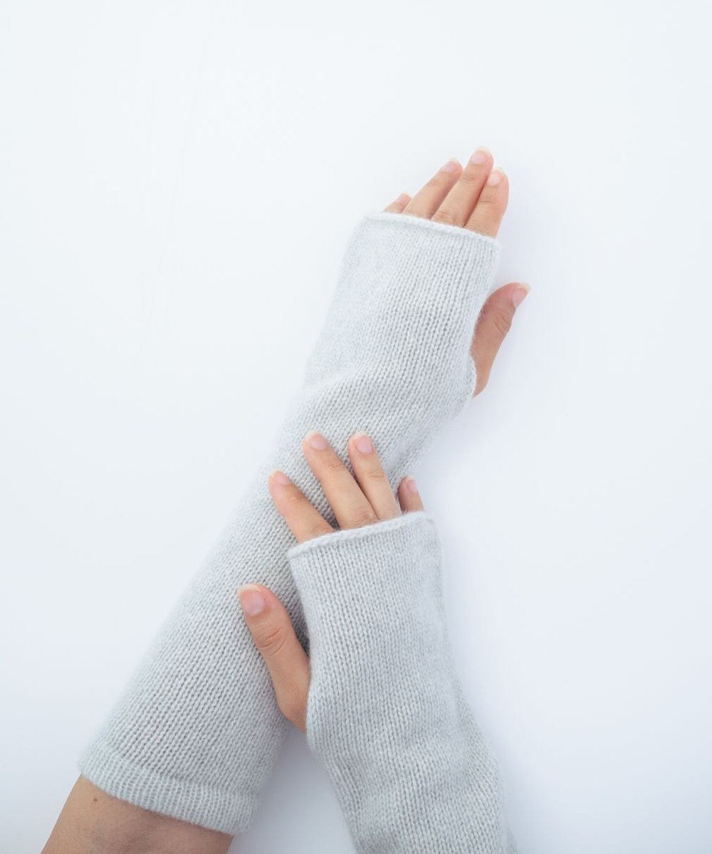 AND WOOL 〈上質な素材と手仕事から生まれた優しいニット〉カシミヤ100%アームウォーマー 