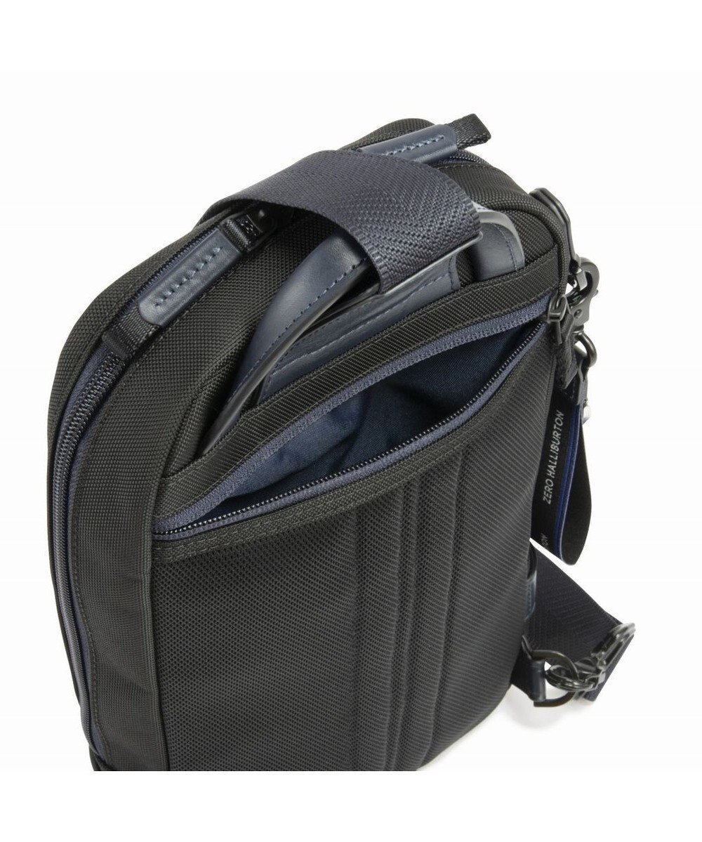 ZERO HALLIBURTON ZLM ボディバッグ 4L 550g 81514 