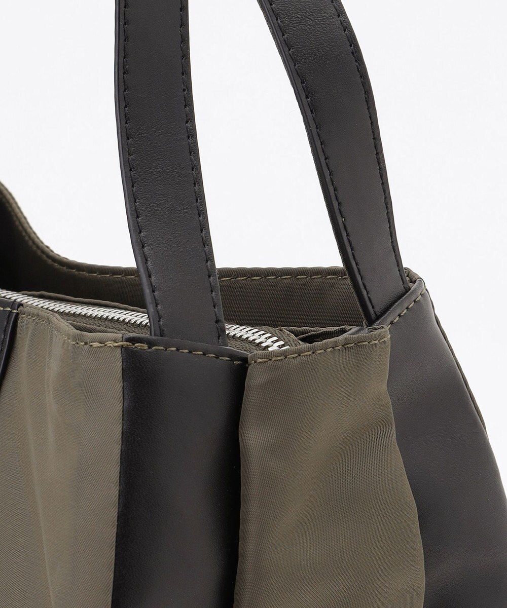 Y'SACCS スクエアすっきりトート Sサイズ 