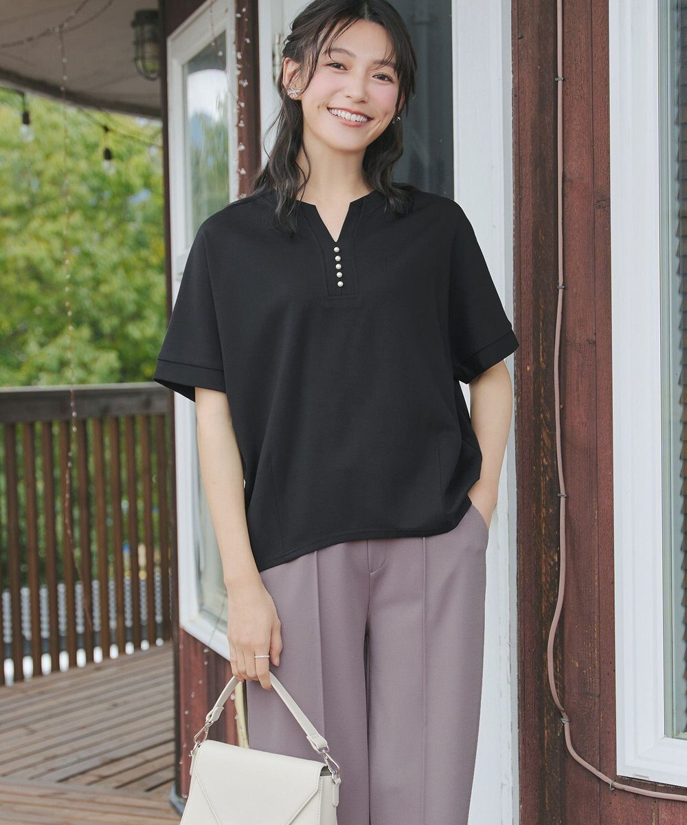Tiaclasse パール付きキーネックトップス 