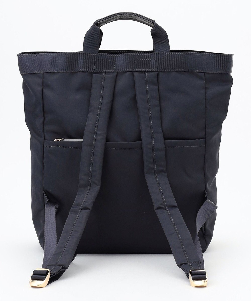 LA BAGAGERIE チャーム付き　ナイロンリュック 