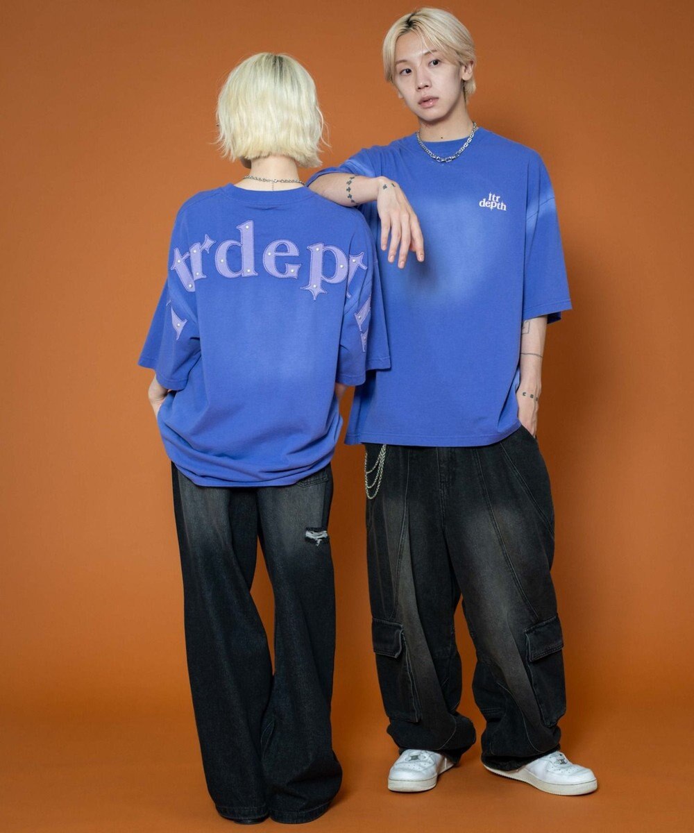 WEGO 【ユニセックス着用ITEM】バックスタッズグラフィックT（SS） 