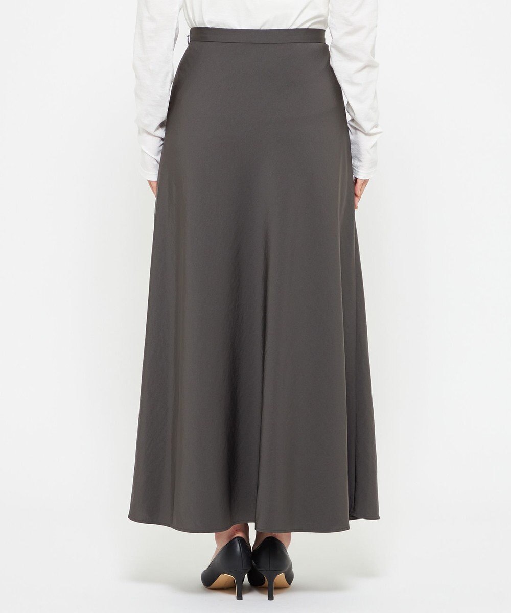 uncrave マット サテン フレアスカート（uncrave STANDARD） 