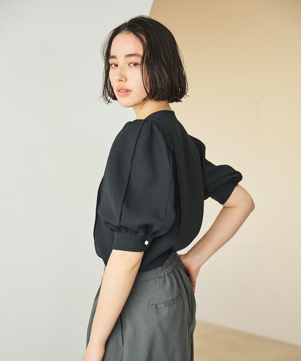 #Newans 【洗濯機可能/シワになりにくい】〈肩幅・二の腕が華奢見えする〉パフスリーブバイカラーブラウス 