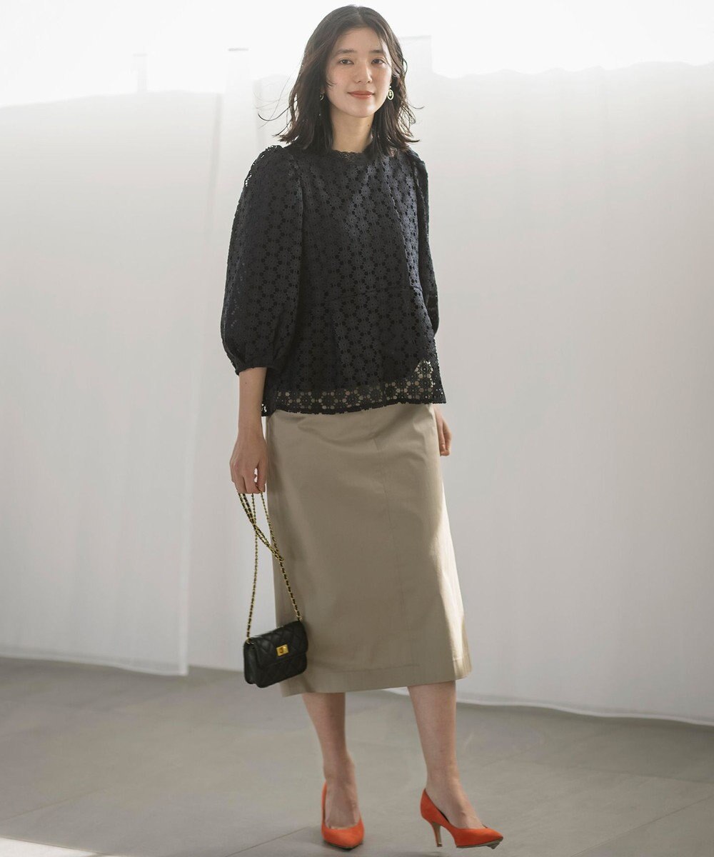 組曲 【WEB限定】サテンストレッチ Iラインスカート 