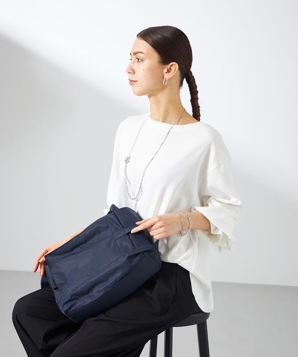 Y'SACCS 【Y'SACCS Gene Line】ヴァール ショルダーバッグ 