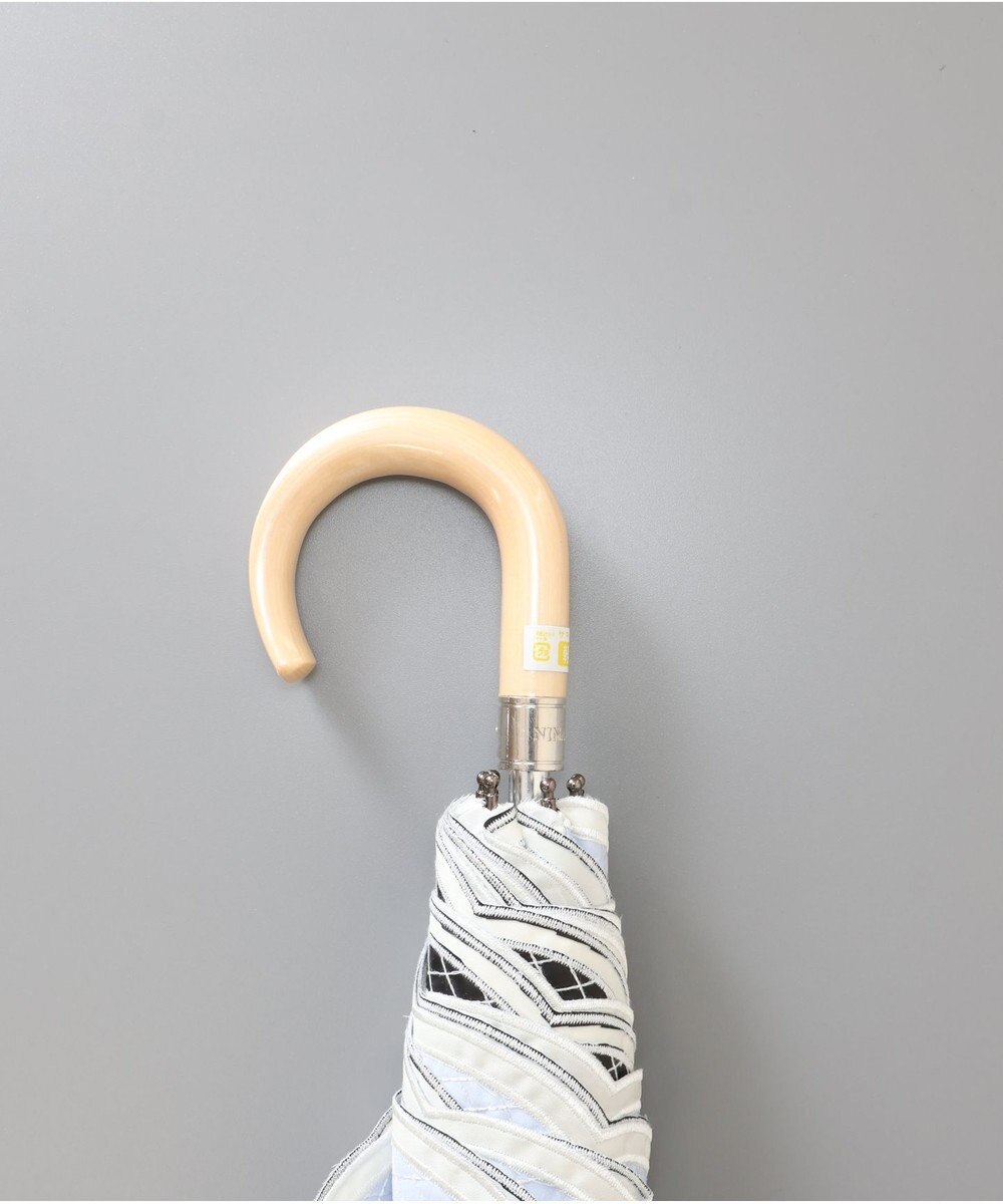 AURORA NINA RICCI （ニナリッチ） マーガレット刺繍晴雨兼用パラソル（折り畳み・トップフラット） 