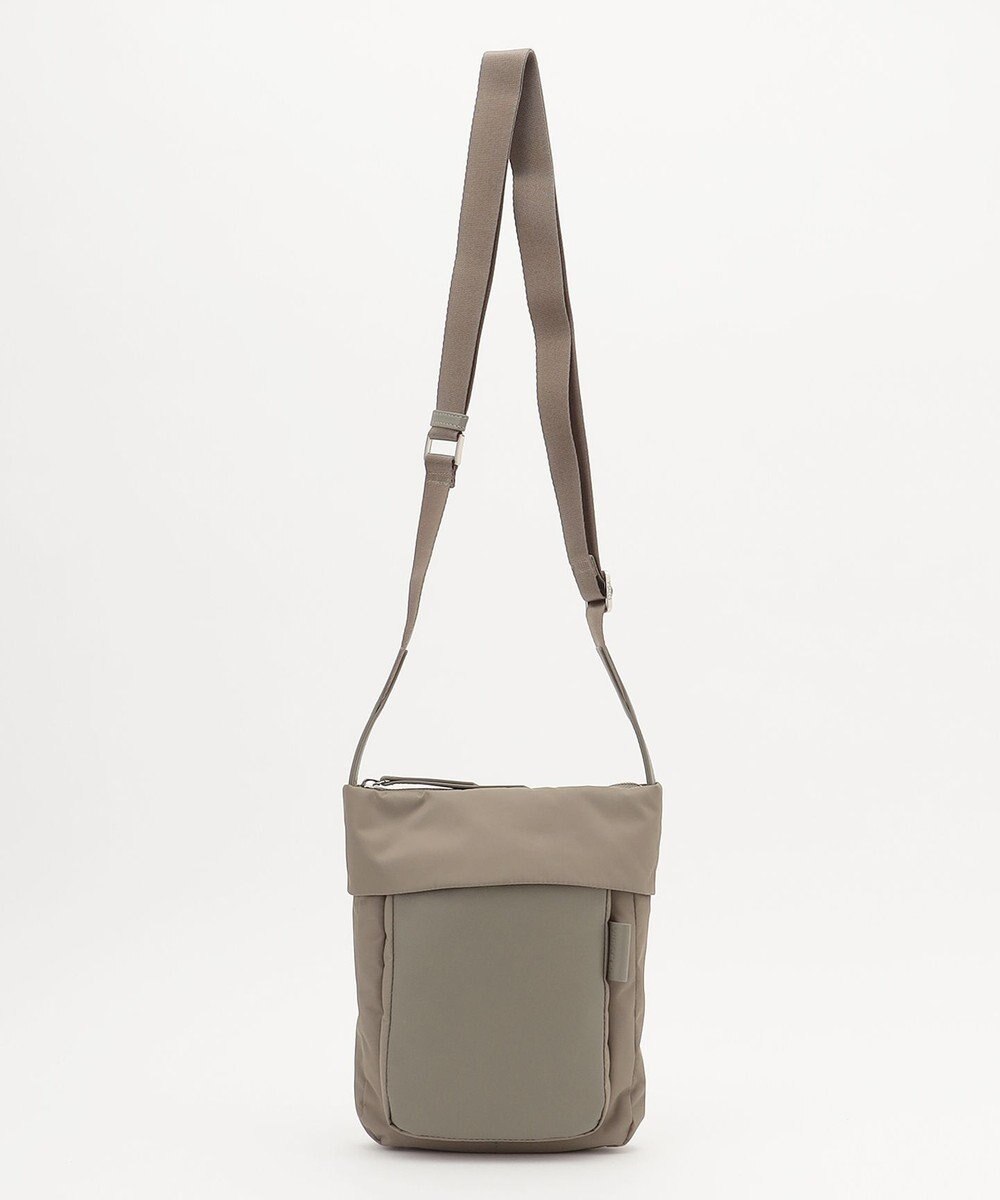 Y'SACCS リサイクルナイロン×カウレザー ラップポシェット 