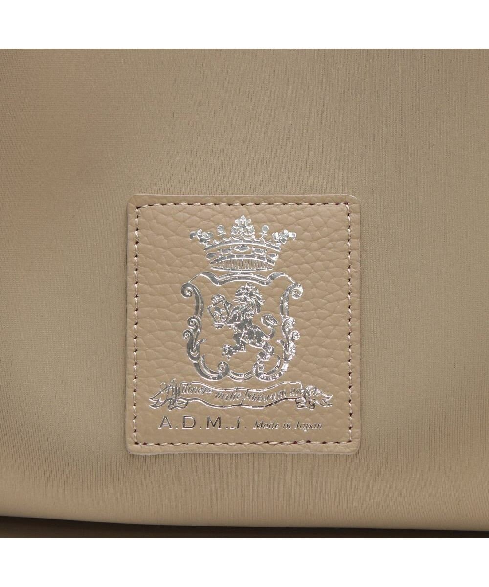 A.D.M.J. ドラマ「続・続・最後から二番目の恋」(フジテレビ)着用　マジックライト/センターリボンベルボトムトートL 