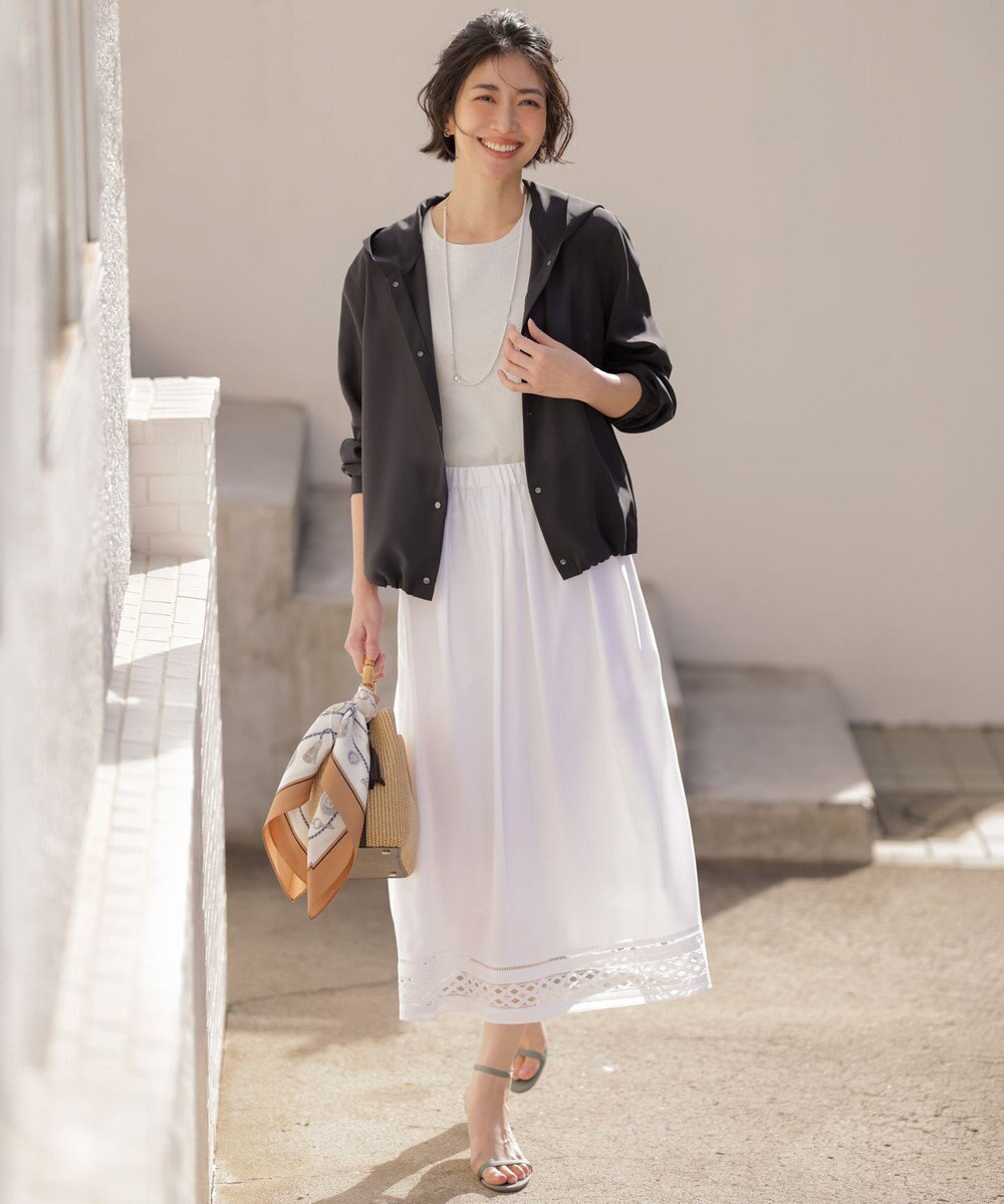 J.PRESS LADIES 【着こなしのポイントに】Traditional print  スクエア スカーフ 