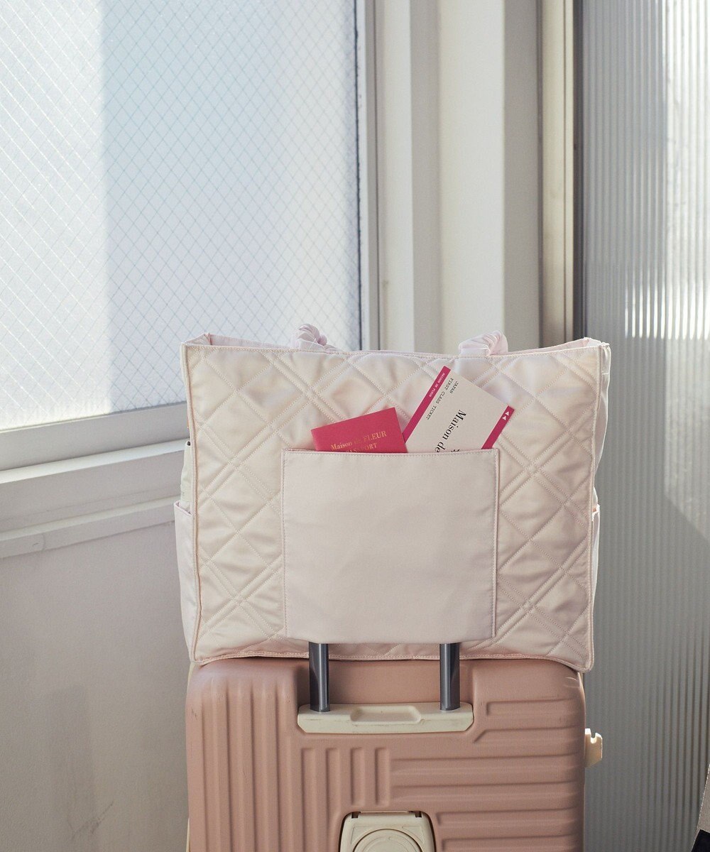 Maison de FLEUR ギャザーハンドルキルティングキャリーオンバッグ 