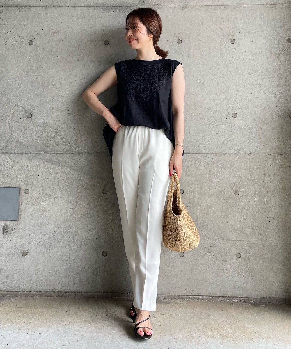 UNFILO 【撥水】レーヨン麻ライト刺繍ブラウス 