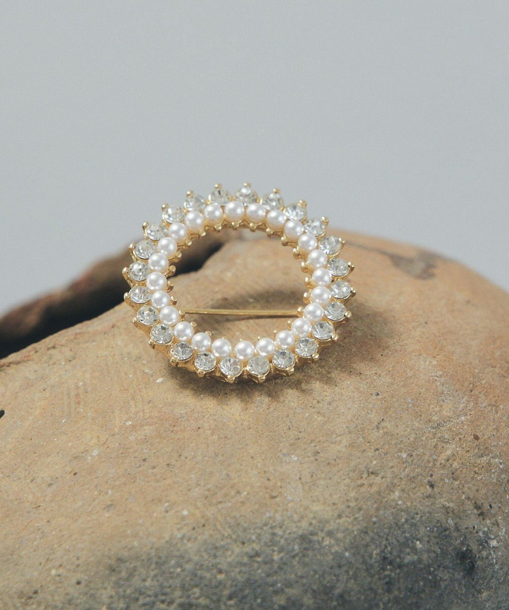 YECCA VECCA パールビジューサークルブローチ 