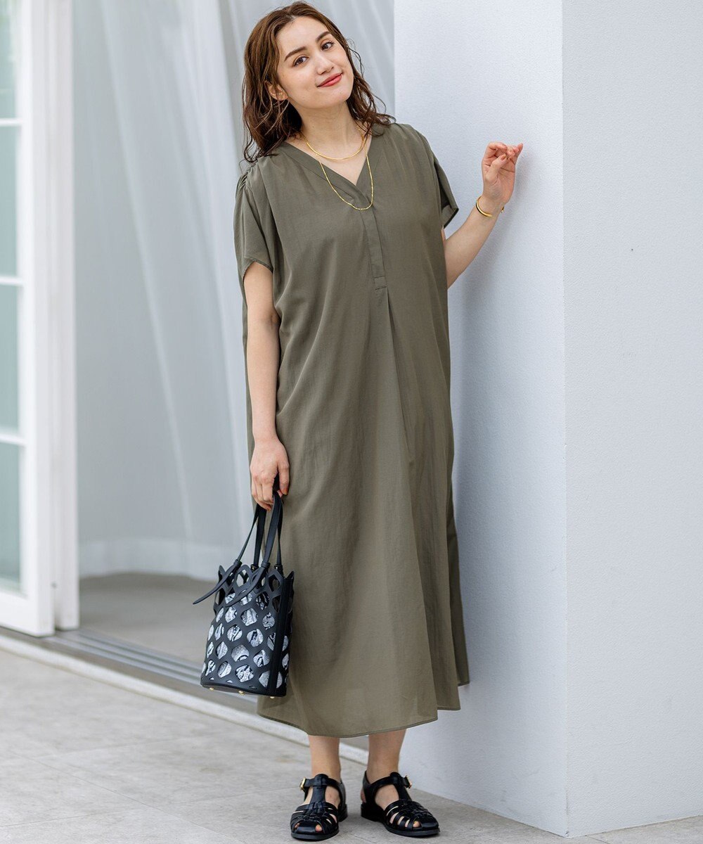 23区 L 【Lサイズ限定/接触冷感/速乾性/洗える】エアリーブライトローン Vネックワンピース 