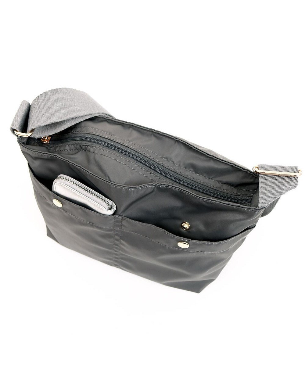 UNBILLION カシュカシュ cachecache / 舟型ナイロンショルダー 