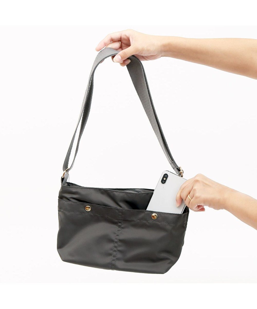 UNBILLION カシュカシュ cachecache / 舟型ナイロンショルダー 