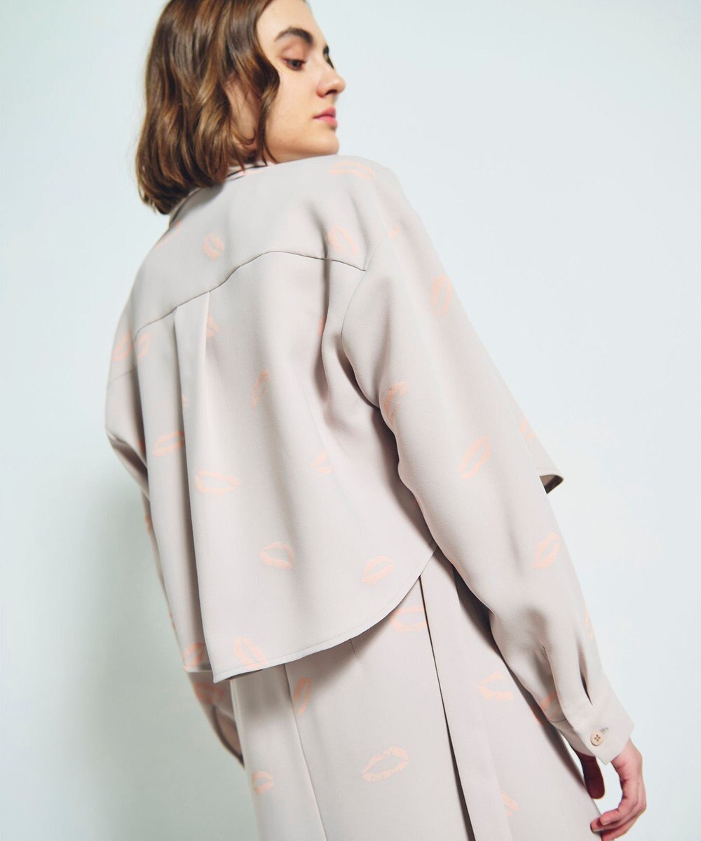 GRACE CONTINENTAL リップモチーフショートシャツ 