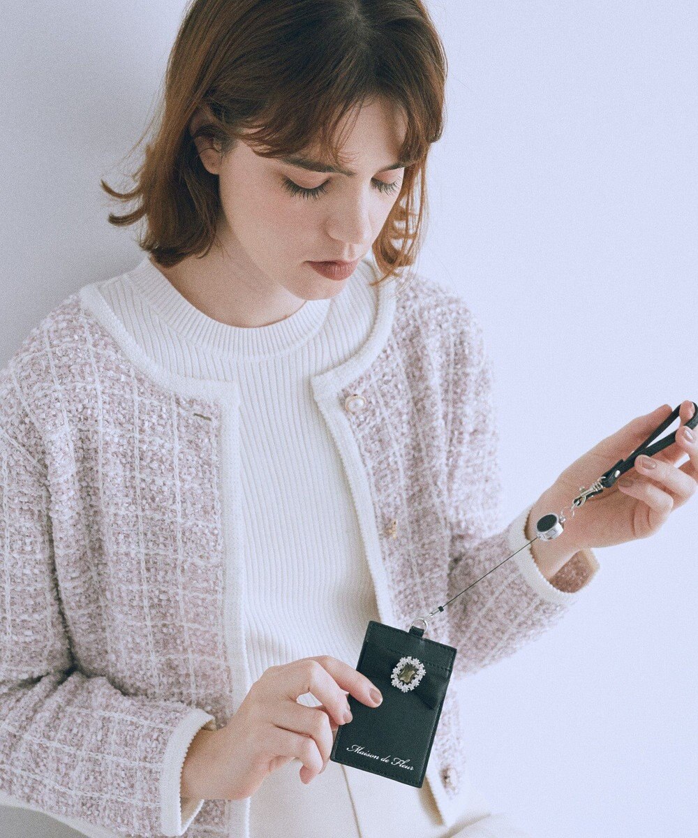 Maison de FLEUR リール付きビジューリボンパスケース 