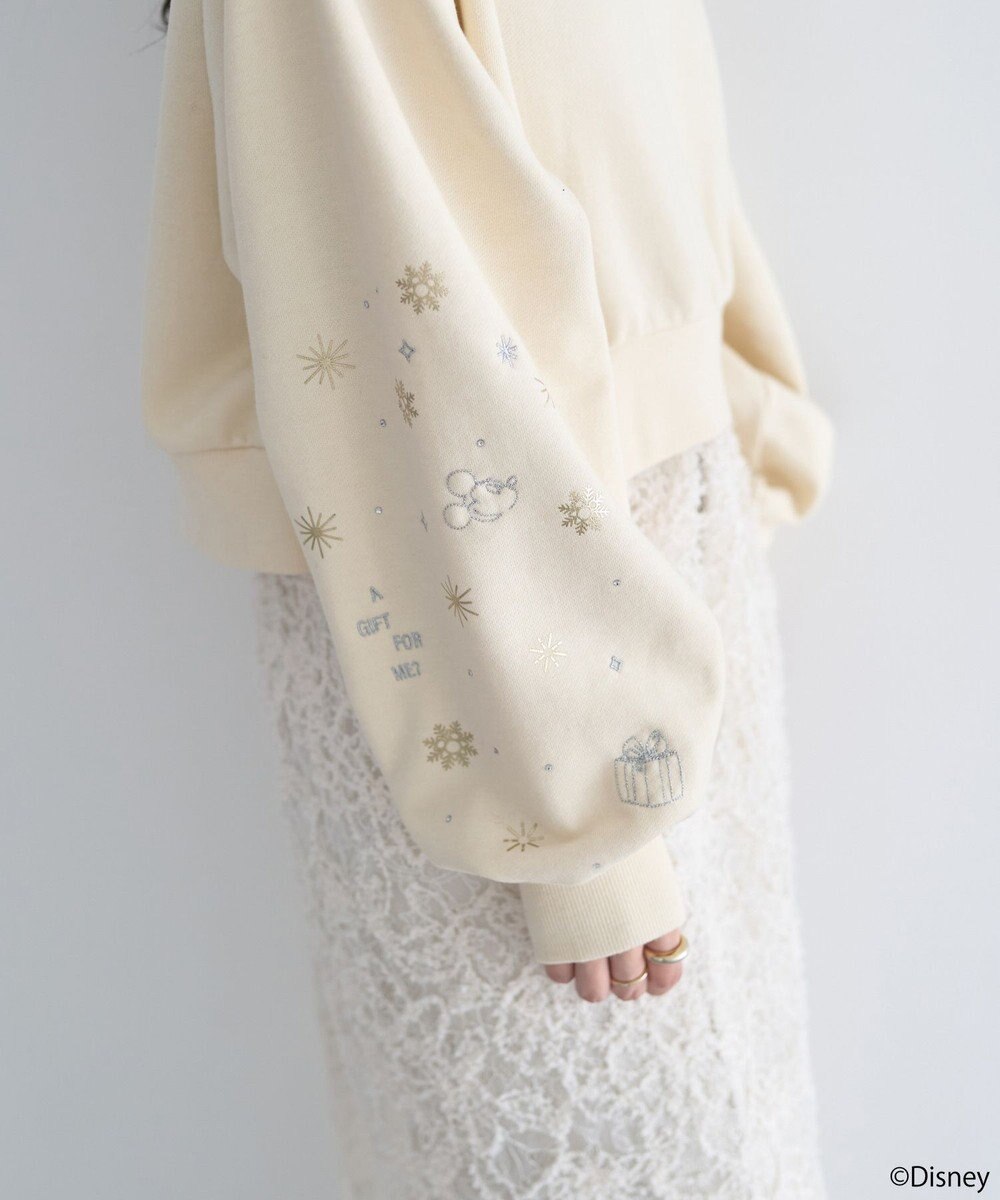 earth music&ecology 【予約】Disney/キラキラモチーフ刺繍オフショルスウェット 