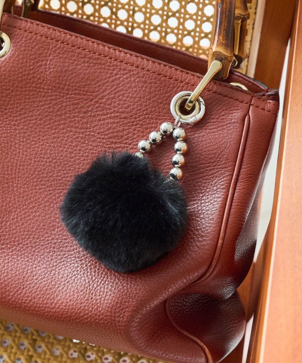 Phoebe メタルボールファーバッグチャーム　ブラック 