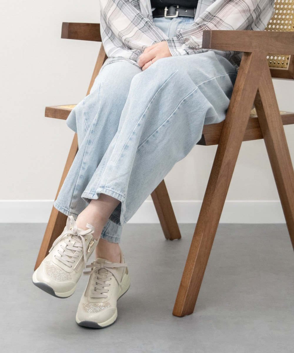 Bridget Birkin 【Round About】ラインストーンサイドジップスニーカー 