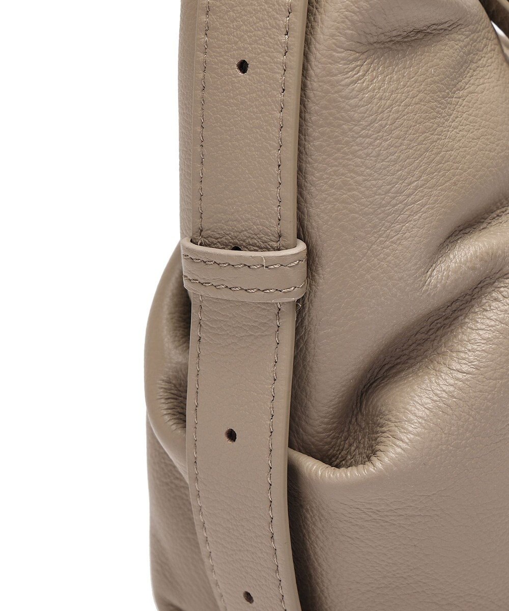 style code 【ペットボトル収納可能】[Lyrss/リルス] 牛革 ショルダーバッグ 