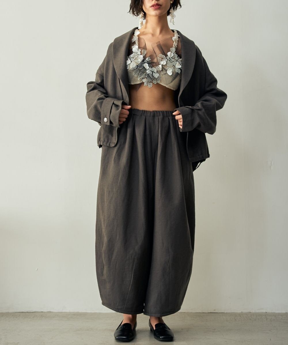 muuc リネンウールの裾タックワイドパンツ 