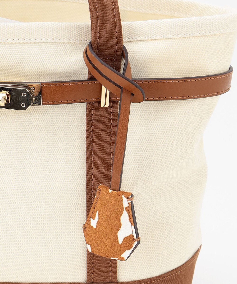 23区 チャーム付き キャンバス トートバッグ 