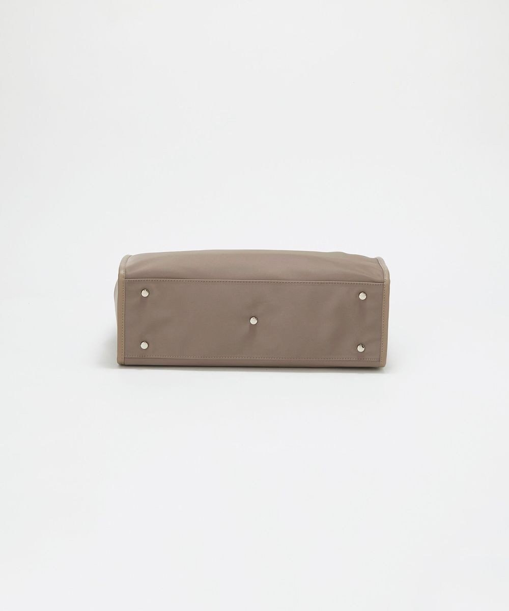 TOPKAPI 【Breath TOPKAPI】PRIM プリム ナイロン スクエア トートバッグ チャーム付き　A4 / 軽量 