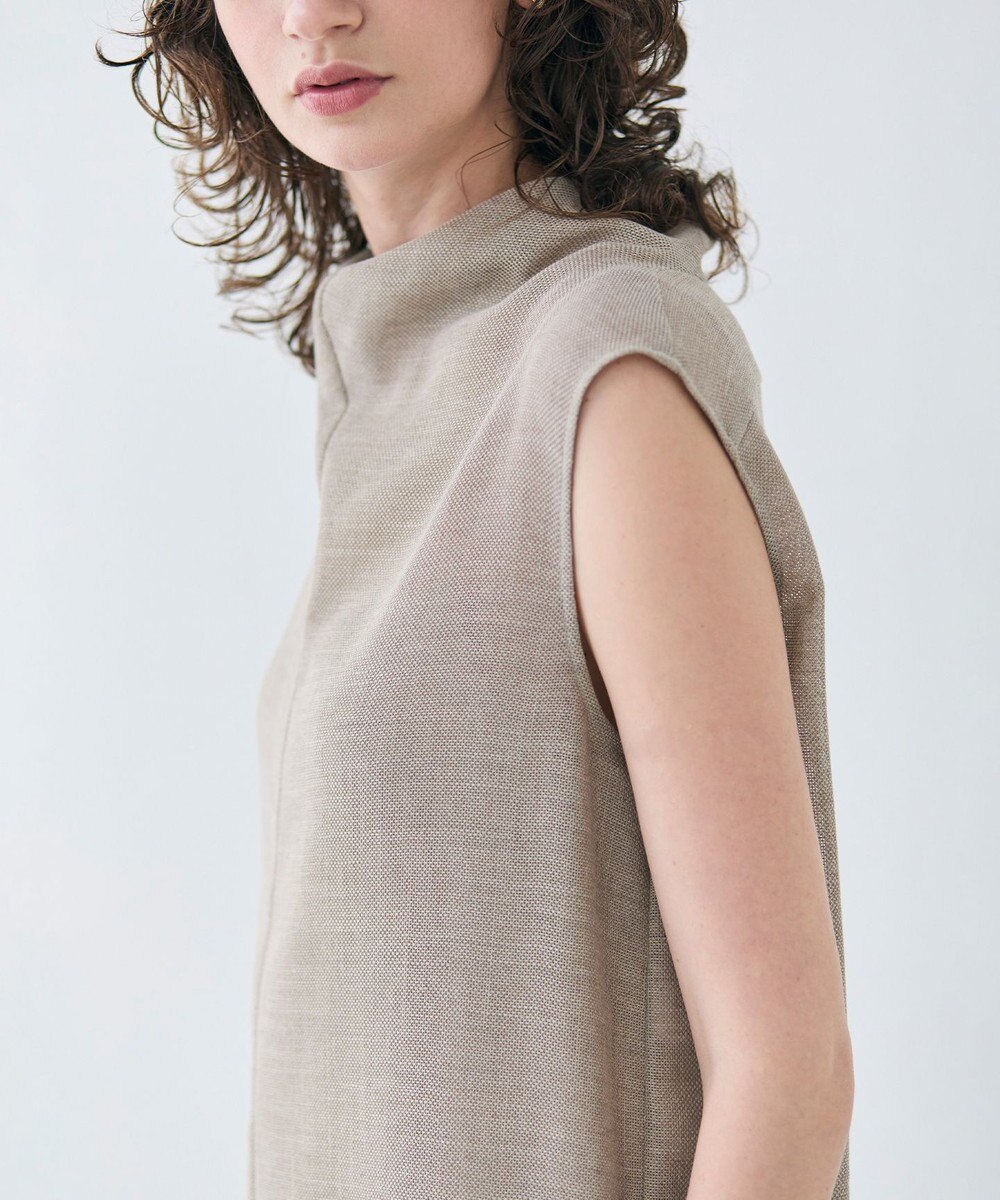 BEIGE， 【洗える・吸水速乾・防シワ・eclat 7・8月号掲載】LIATRIS / オフタートルノースリーブワンピース 