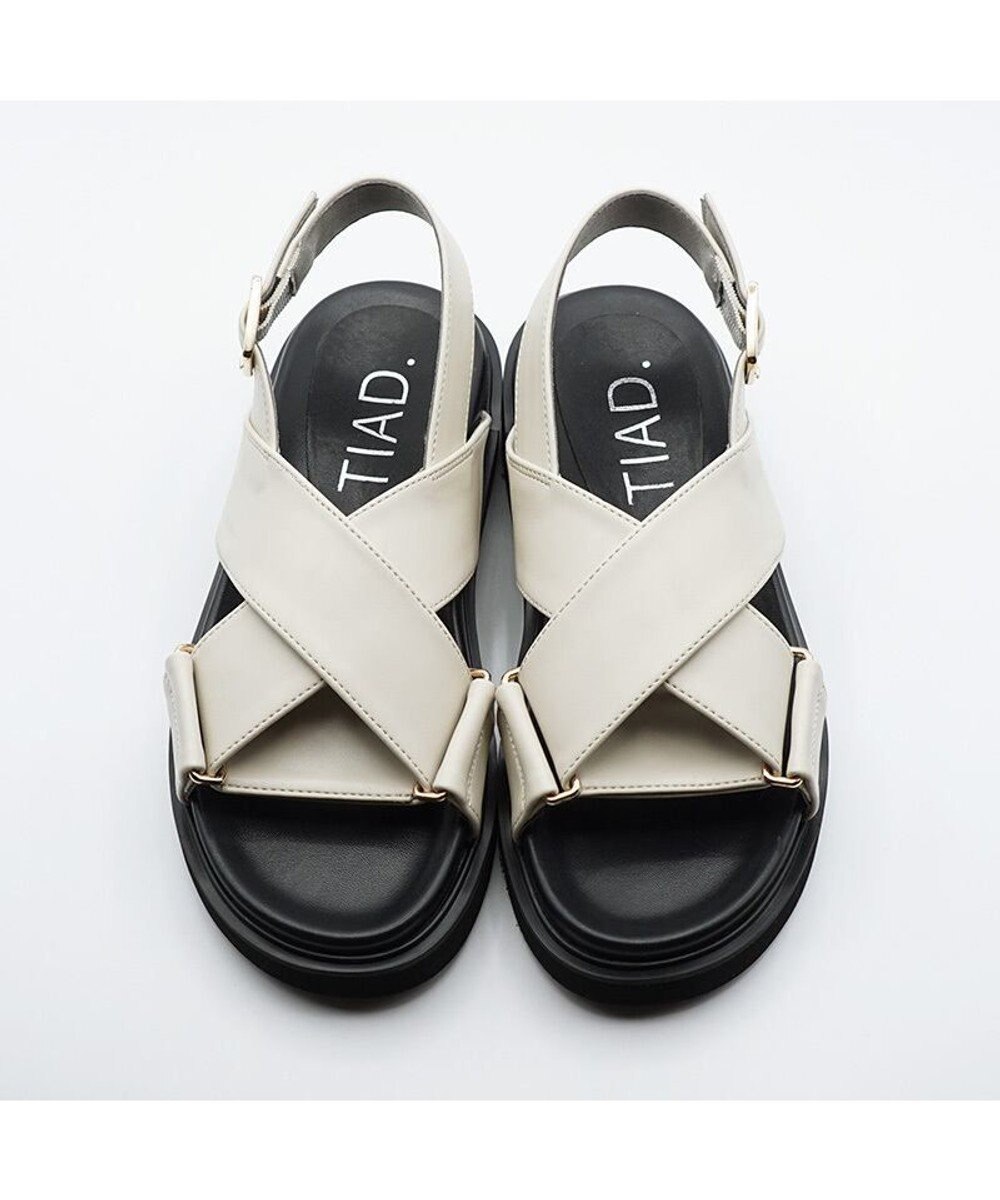 APOM クロスストラップサンダル 