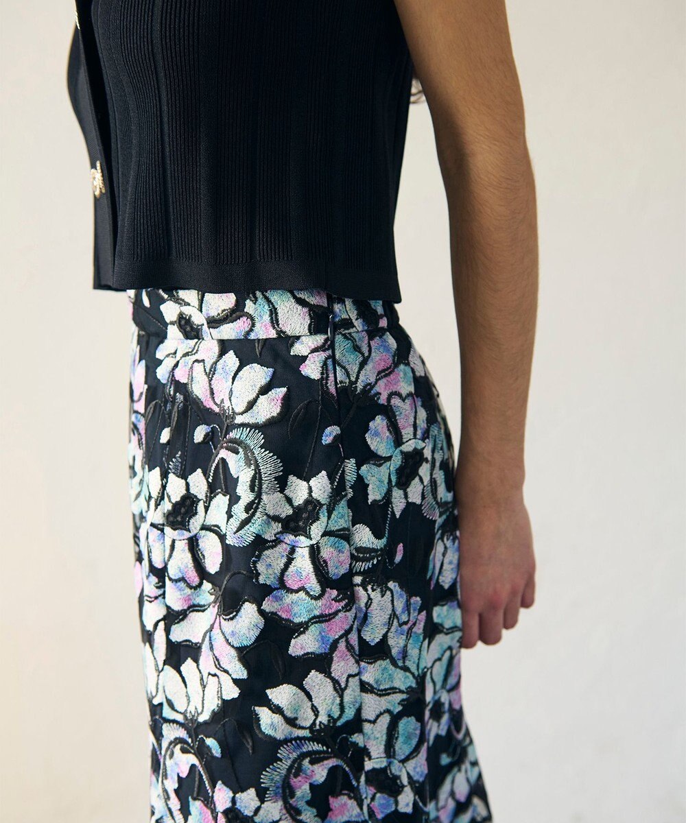 GRACE CONTINENTAL フラワー刺繍プリントスカート 