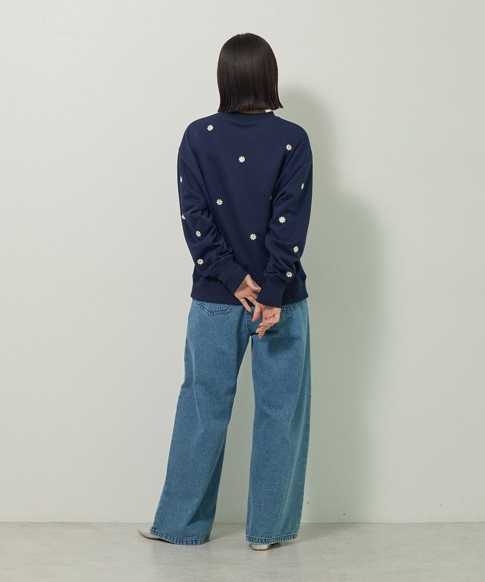 Green Parks ・ｓｗｉｎｇ　ｂｙ　デイジー刺繍スウェット 