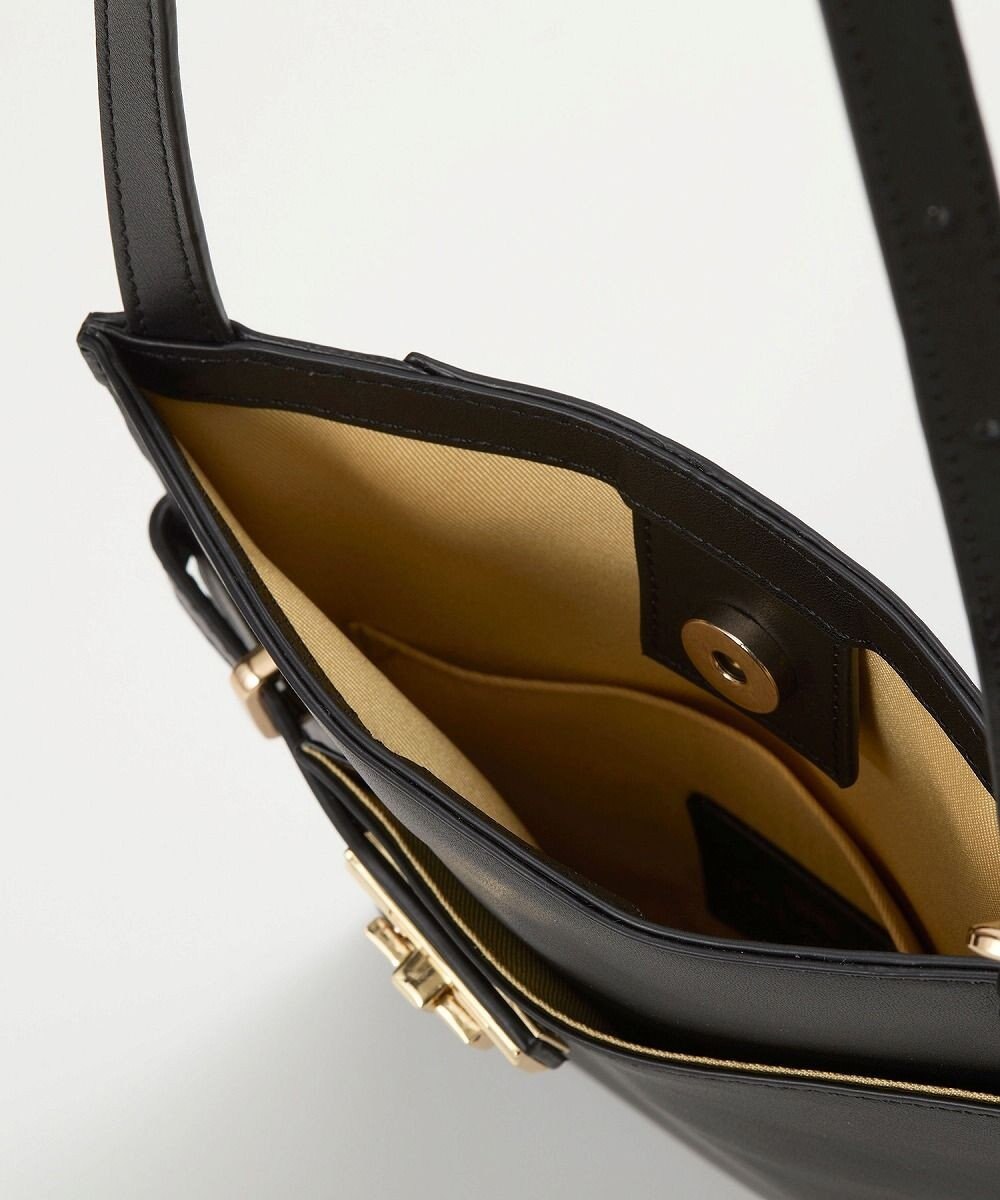 TOPKAPI 【TREASURE TOPKAPI】ベルトデザイン レザー フラット ショルダーバッグ 