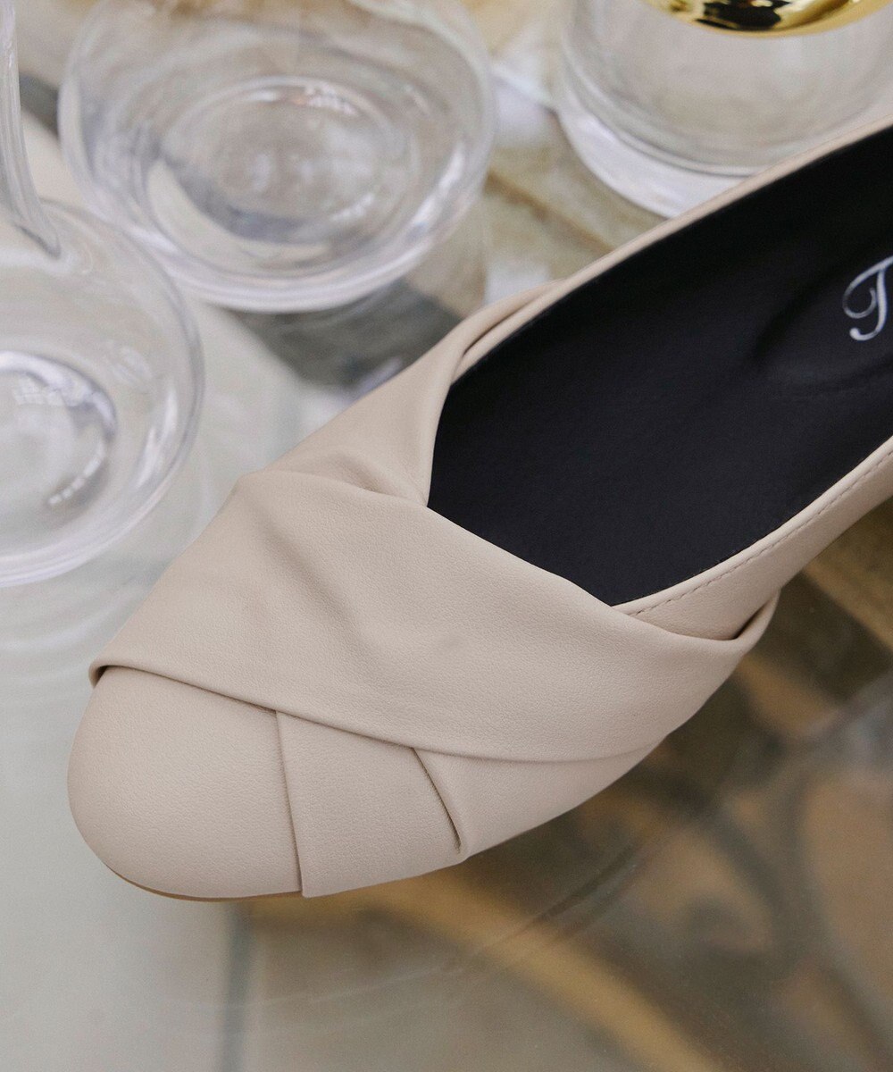 Tiaclasse 【安田美沙子さん/小倉優子さん着用】捻りデザインパンプス 