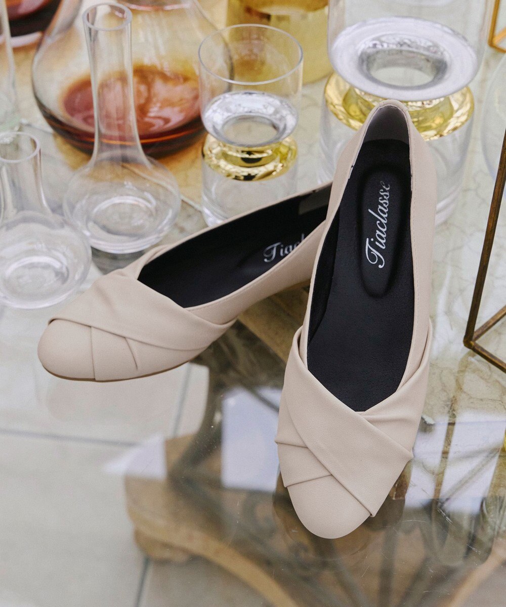 Tiaclasse 【安田美沙子さん/小倉優子さん着用】捻りデザインパンプス 