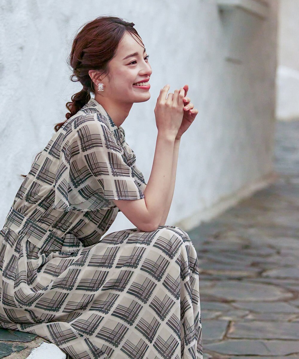 Tiaclasse 【新色追加・洗える】チェック柄フレア袖シアーワンピース 