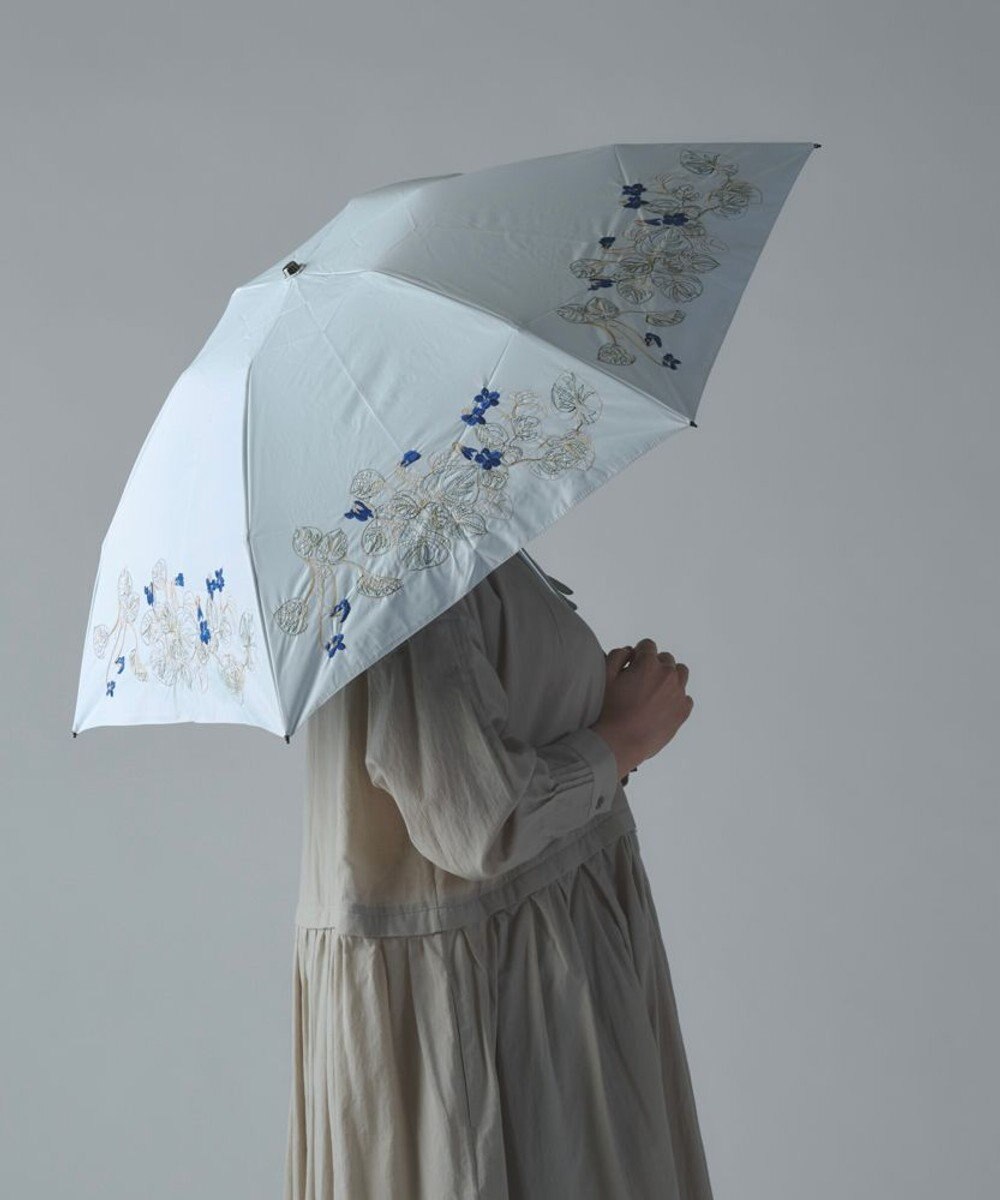 AND WOOL 〈一級遮光生地・晴雨兼用〉スミレ刺繍の日傘 （折りたたみタイプ） 