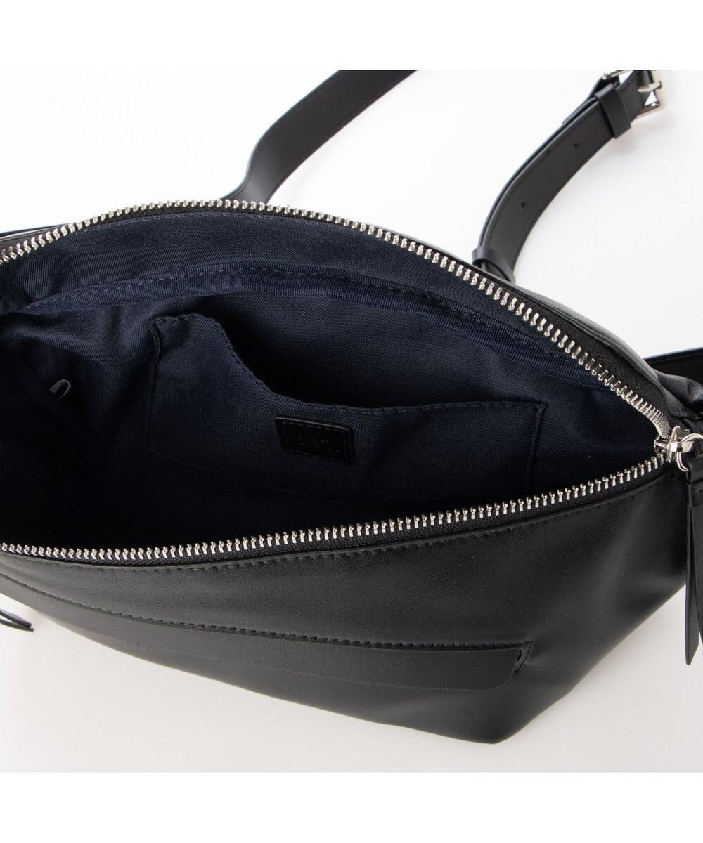 UNBILLION kakatoo ソフト合皮ボディバッグ 