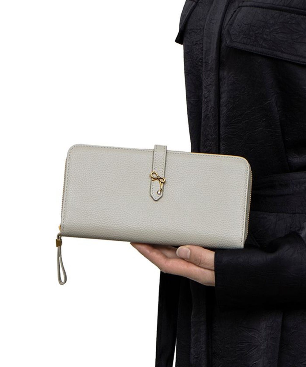 LANVIN en Bleu リュバン ラウンド長財布 