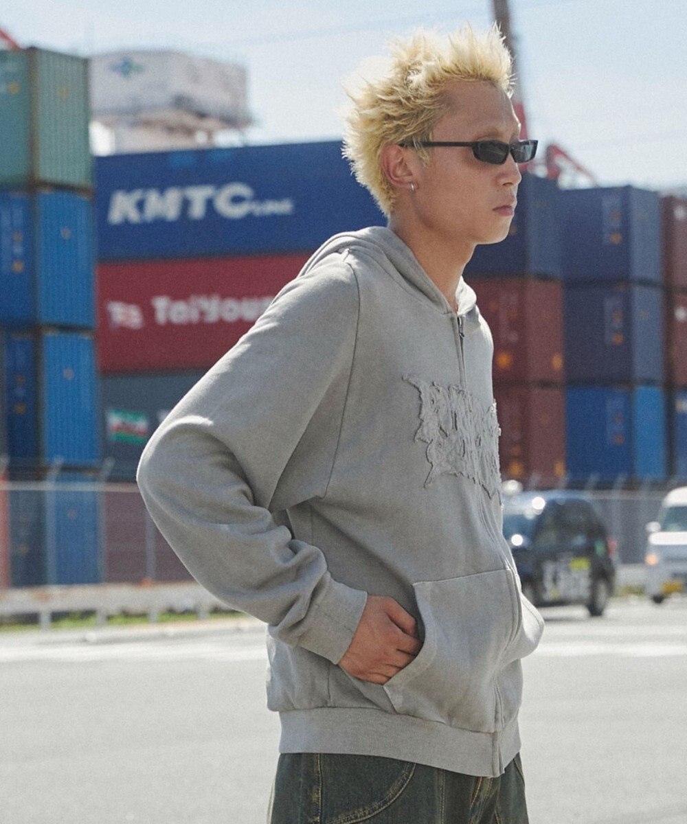 WEGO 【ユニセックス着用ITEM】ピグメントダメージアップリケZIPパーカー 