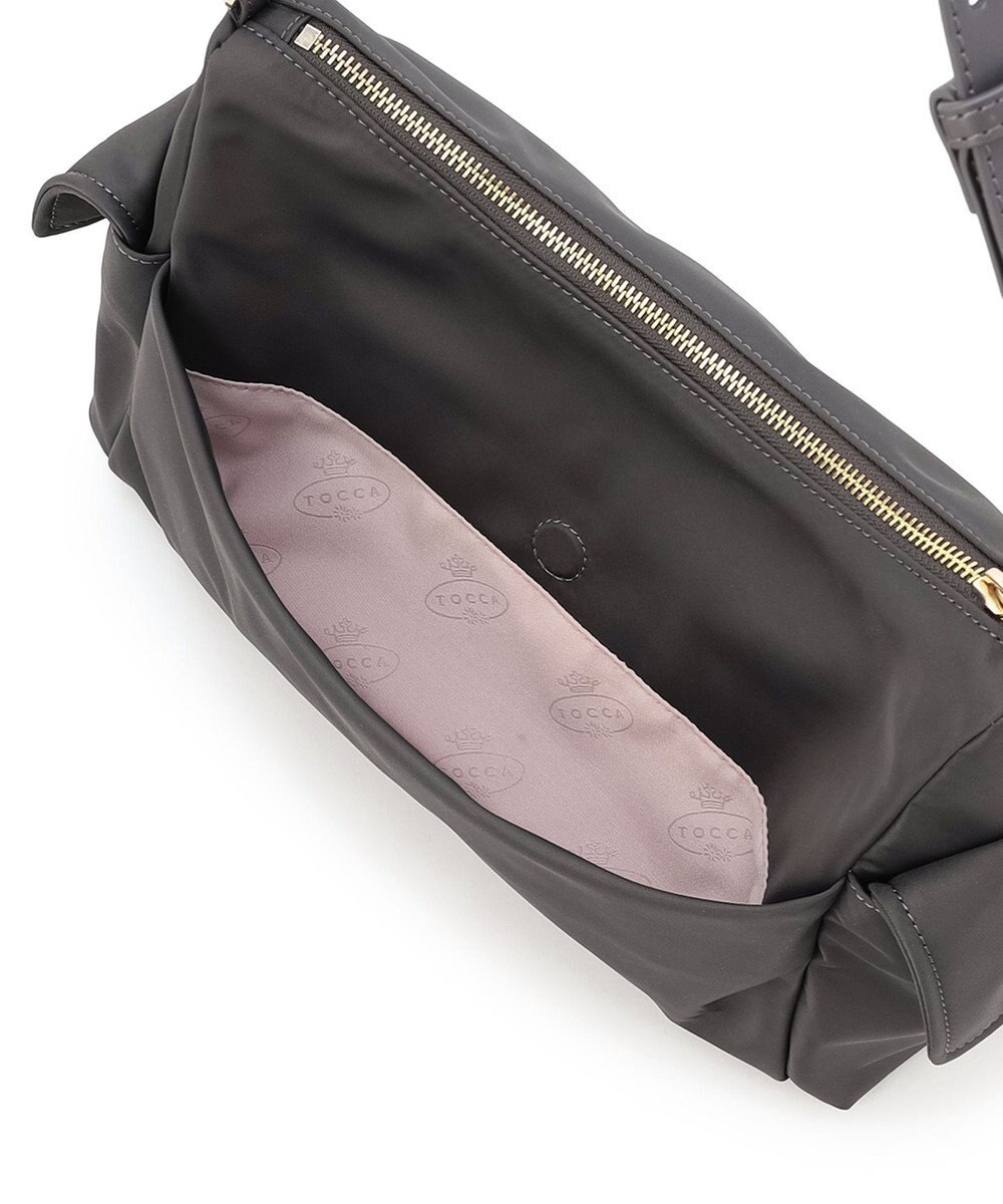 TOCCA IN CREADLE NYLON BAG Ｍ ワンショルダーバッグ 