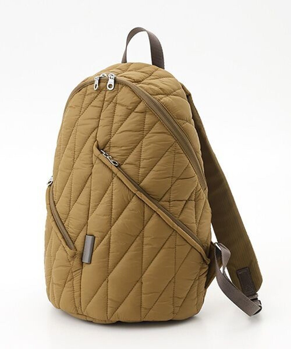 Y'SACCS バイアスキルトリュック 