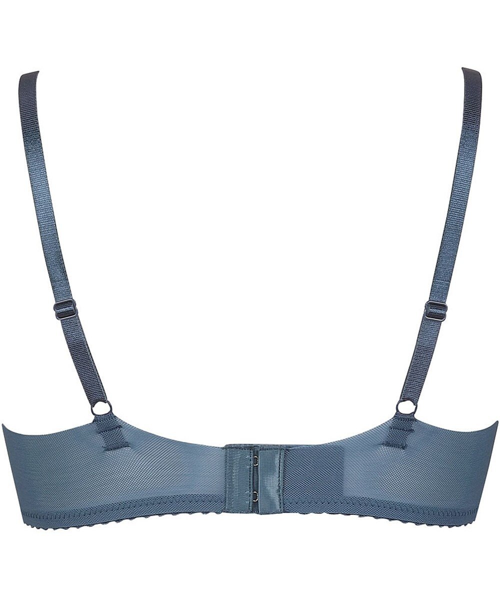 Wing 【エアリーソフトブラ】　ふんわりエアリーな着用感　脇から背中すっきり　ウイング／ワコール　KB2202 